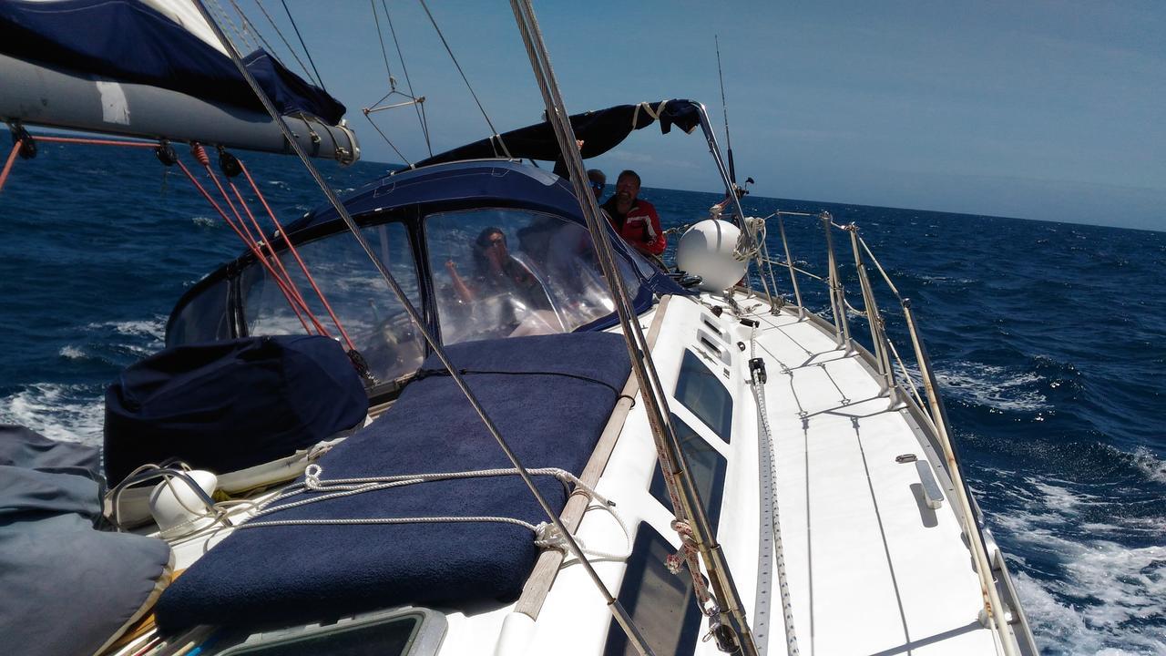 Botel Scugnizza Smeralda *